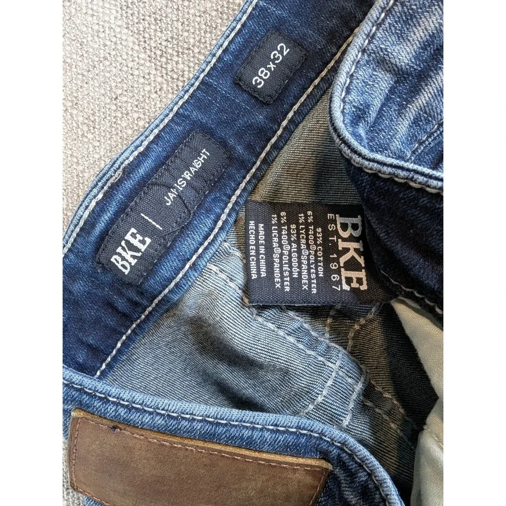 BKE Jeans Mens 38x32 (36x31) Blue Jake Straight Medium Wash Whiskered Denim Pant